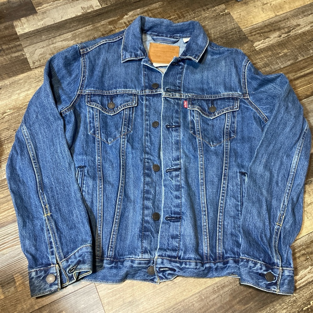Levi’s denim jacket